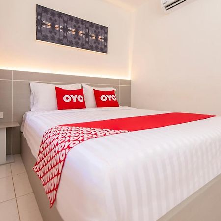 Hotel Oyo 328 Onion House Kata Beach  Esterno foto